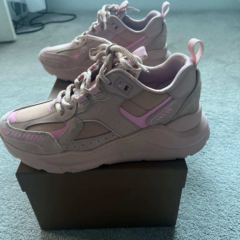 Burberry Sneakers 39 - Picture 2 of 4